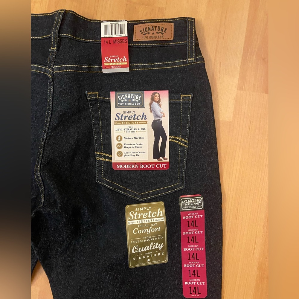Levi Strauss Signature Simply Stretch 14L